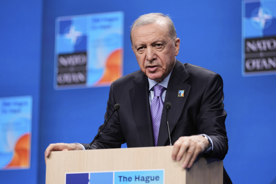 mecca-defense-pact-not-aimed-at-iran:-erdogan