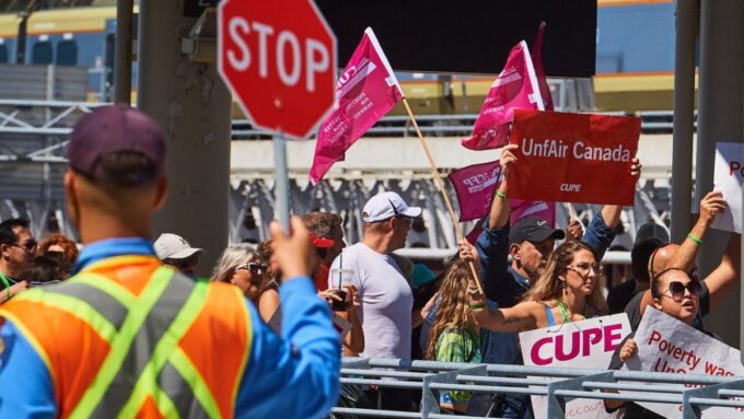 labour-bill-will-test-limits-of-ottawa’s-power-to-quash-strikes,-say-experts