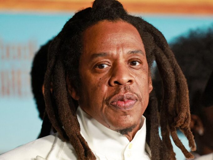 jay-z-rape-accuser-now-says-the-accusations-were-false-and-she-never-met-him