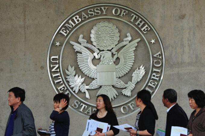 us-working-to-close-visa-loophole-for-chinese-visitors:-homan
