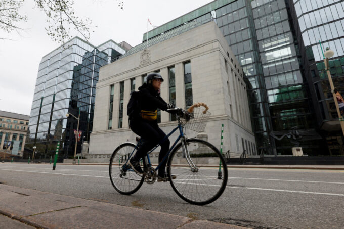 canadians-under-35-still-recovering-from-pandemic-era-inflation:-bank-of-canada