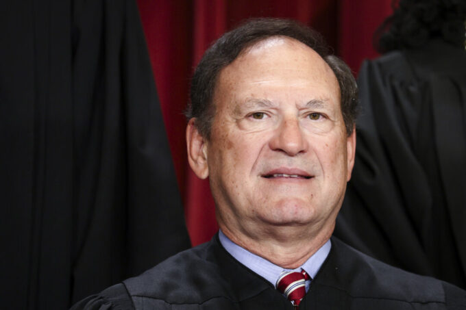 justice-alito-recuses-in-supreme-court-climate-case-involving-oil-companies