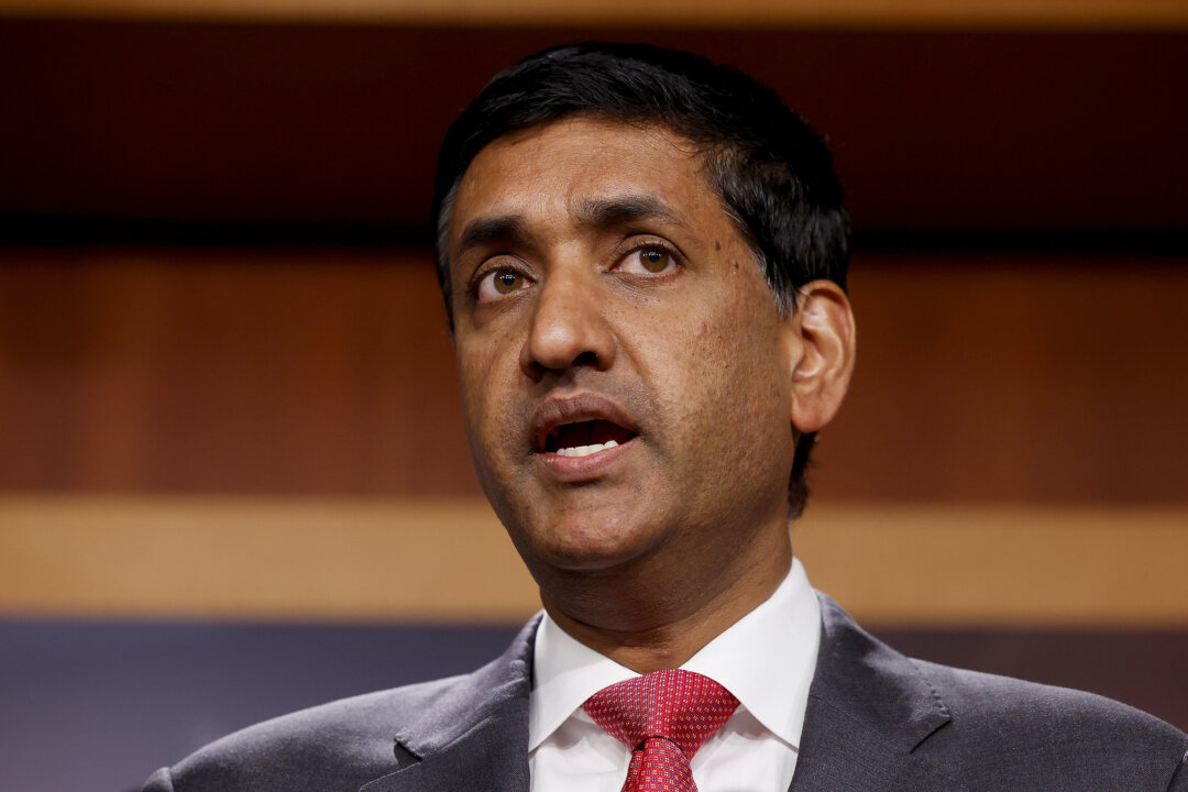 us-ai-giants-asked-to-disclose-any-chinese-attempts-to-obtain-closely-guarded-model-weights