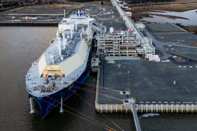 conservative-mp-calls-attention-to-partial-chinese-ownership-of-canada’s-biggest-lng-company