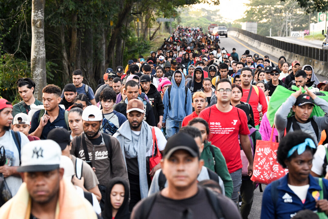 dhs-secretary-says-migrant-caravan-‘will-probably-break-up’-before-reaching-us