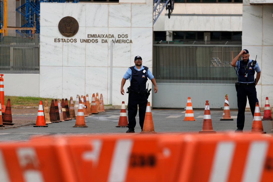 us,-australia-halt-consular-services-in-brazil-before-presidential-election,-citing-security-concerns