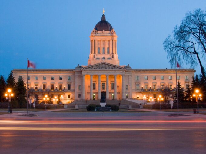 adam-katz:-manitoba’s-conservatives-are-collapsing,-ensuring-wab-kinew’s-dominance