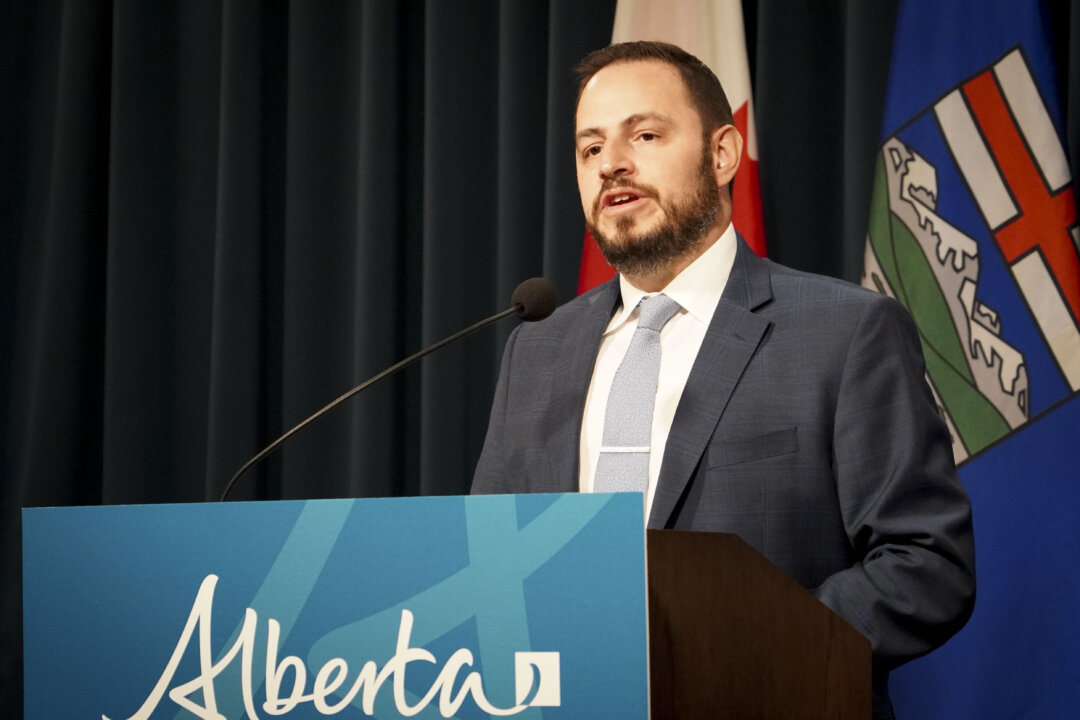 alberta-to-limit-flags-flown-at-schools-under-new-law-to-keep-ideologies-out-of-classrooms
