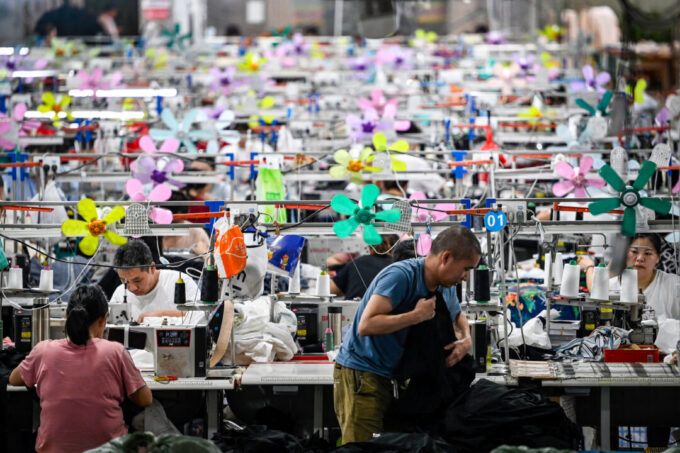 australia-imports-billions-in-goods-at-risk-of-forced-labour,-commissioner-warns