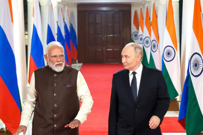 no-us-pressure-to-cut-russian-oil-imports,-indian-oil-minister-says