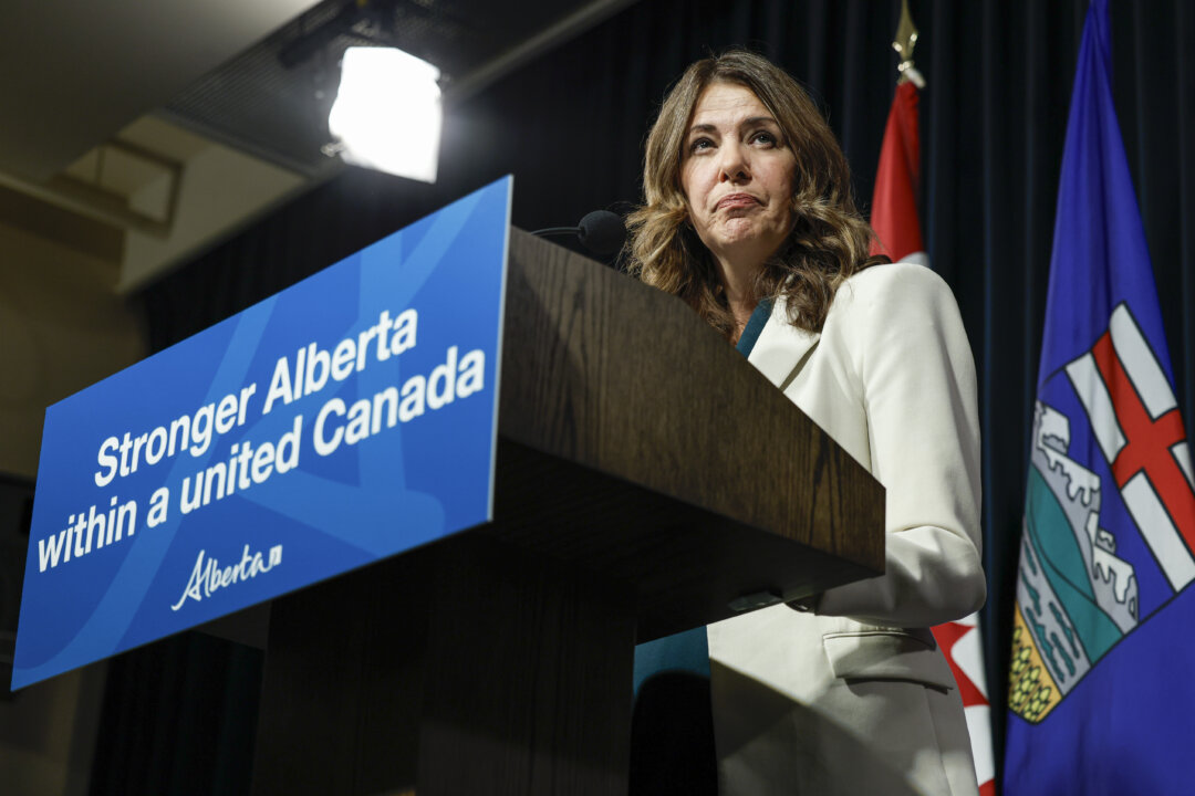 ucp-board-hopefuls-must-sign-declaration-not-to-push-alberta-independence,-smith-says