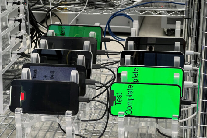 fcc-votes-3–0-to-ban-chinese-labs-from-testing-electronics-for-us-market